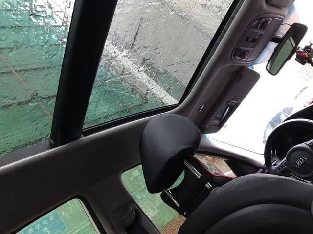 一輛汽車怎么能不受潮呢？