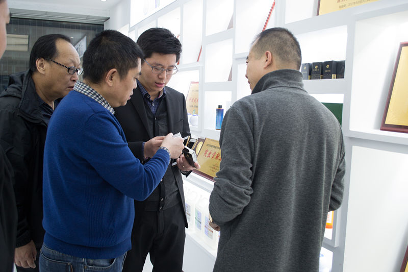 中國室內(nèi)環(huán)境凈化治理行業(yè)第四次發(fā)展研討會圓滿結(jié)束！