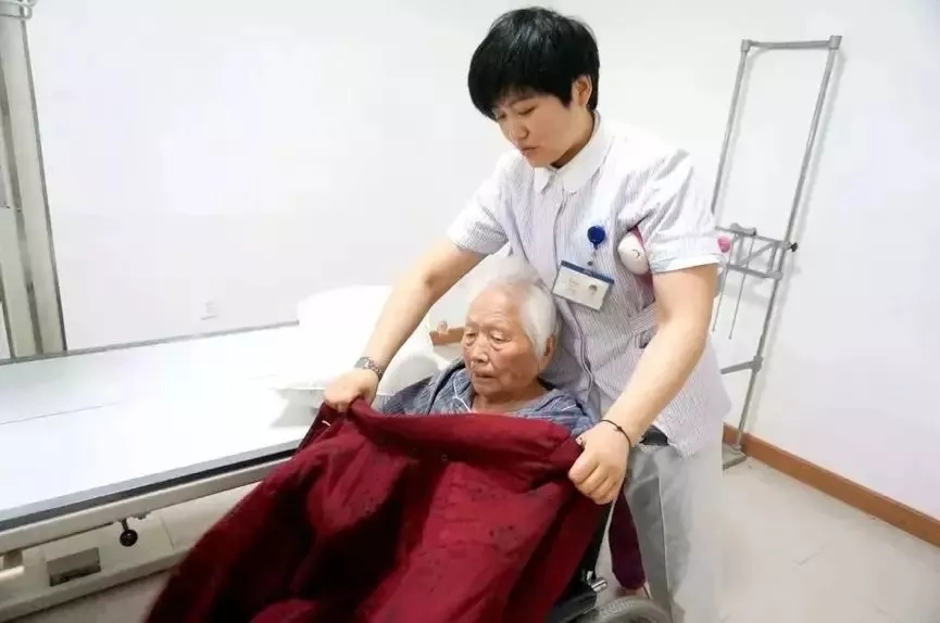 青春是用來奮斗的，除甲醛的青春最美麗！