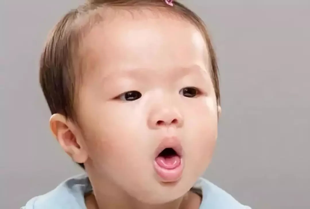 4歲男孩和媽媽辦“婚禮”，真相令人淚崩！