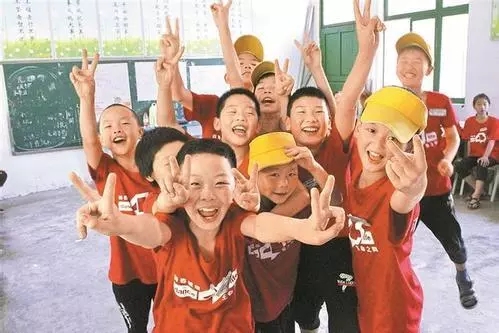 開學倒計時，學校除甲醛讓熊孩子們元氣滿滿迎接新學期！