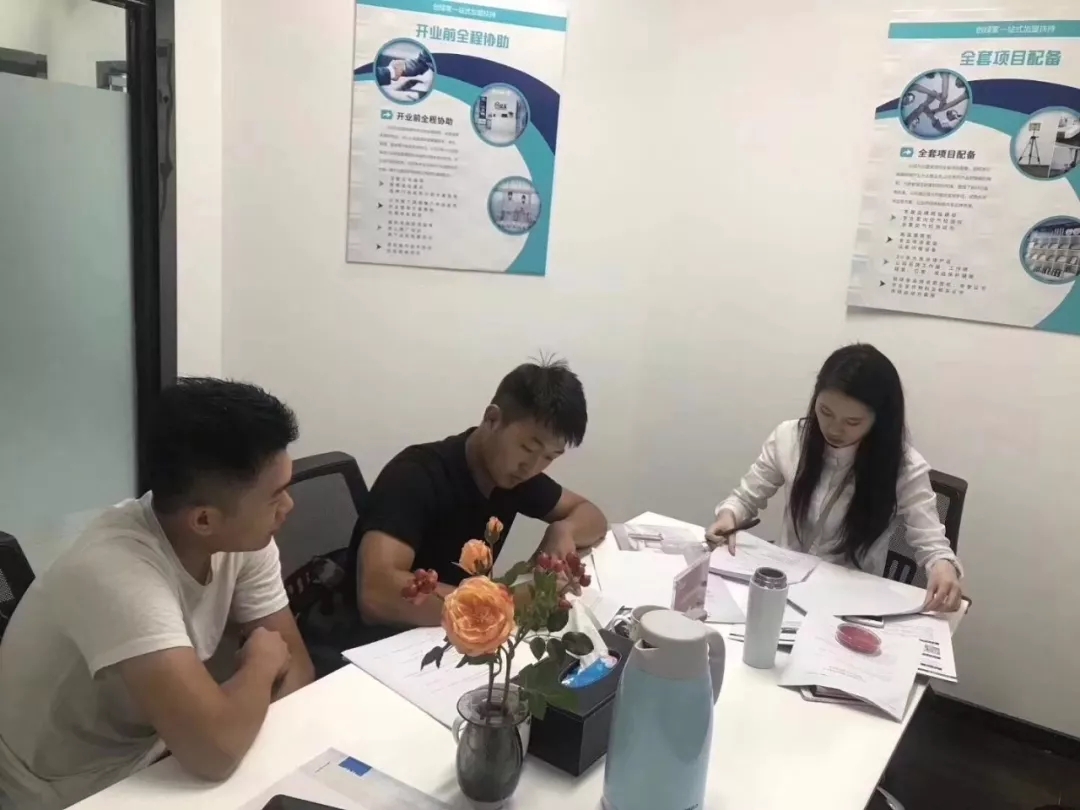 熱烈祝賀徐總簽約創(chuàng)綠家寧波市區(qū)級代理！