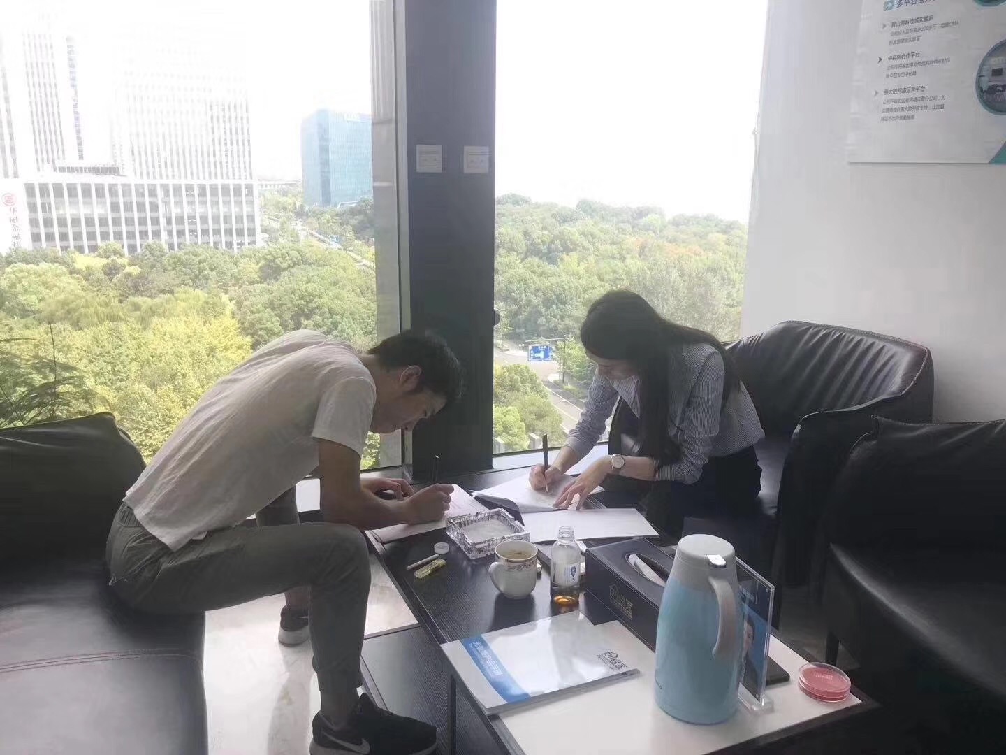 熱烈祝賀苗總簽約創(chuàng)綠家河南省市級(jí)代理！