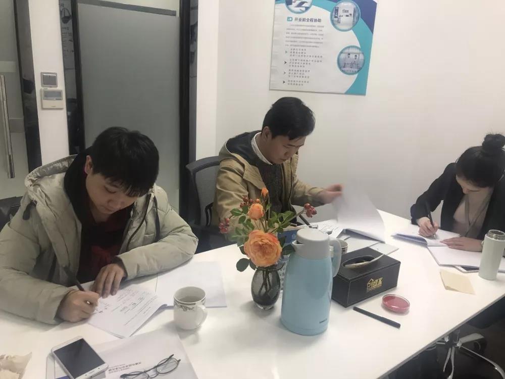熱烈祝賀黃總簽約創(chuàng)綠家江西萍鄉(xiāng)市區(qū)級代理！