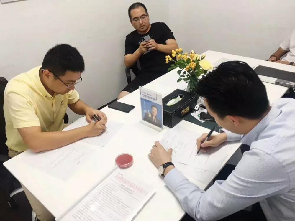 熱烈祝賀湯總簽約創(chuàng)綠家浙江省溫州市區(qū)級(jí)代理！
