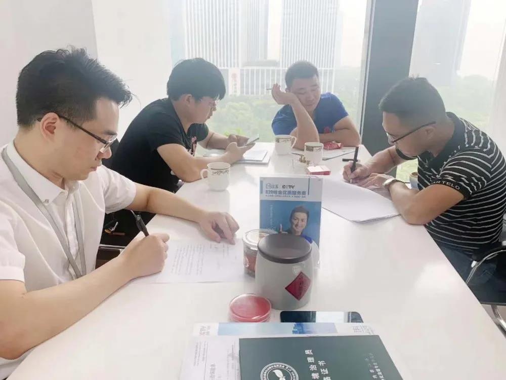 熱烈祝賀殷總簽約創(chuàng)綠家江西省南昌市區(qū)級代理！