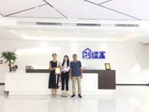 熱烈祝賀李總簽約創(chuàng)綠家河南省區(qū)級代理！